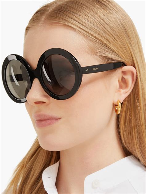 round oversized sunglasses